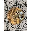 Image 6 : Lot: 2 Glass Eagle Figurines and 3 Animal Print Decor Items
