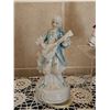 Image 5 : 4 Porcelain Victorian-Style Figurines