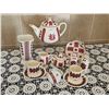 Image 1 : Porcelain Teapot and Tea Set with Red and Black Folk Pattern
