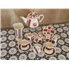 Image 2 : Porcelain Teapot and Tea Set with Red and Black Folk Pattern