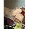 Image 10 : Massive Closet Lot of Ladies Plus Size Clothes 2X-3X
