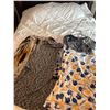 Image 3 : Large Mixed Lot of Women's 2-3X Clothing Variety