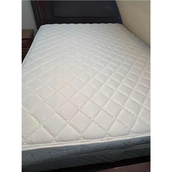 Sears-O-pedic Mattress/Box Spring With Foam Topper and Comforter