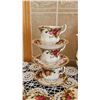 Image 4 : Royal Albert Old Country Roses Tea Set, 6 Cups, Saucers, Plates & Teapot