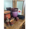 Image 2 : Household Mixed Lot With Decor, Bathroom Set