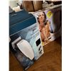 Image 5 : Household Mixed Lot With Decor, Bathroom Set