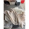 Image 6 : Lot: Yarn, Dolls, Sewing Supplies, Wooden Organizer, Doilies