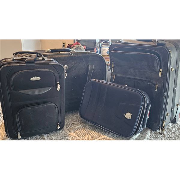4 Assorted Travel Suitcases Cambridge and Turin