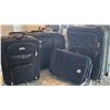 Image 1 : 4 Assorted Travel Suitcases Cambridge and Turin