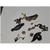 Image 8 : Nine Mixed Costume Jewelry Brooches, Clips, and Pendants