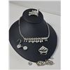 Image 1 : Silver-Tone Rhinestone Jewelry Set