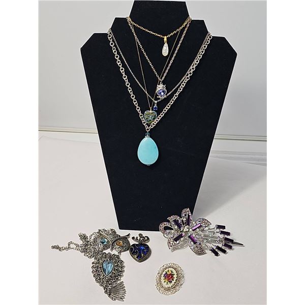 Costume Jewellery Necklaces and Brooches