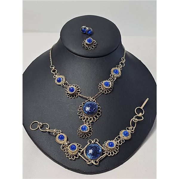 Silver Tone Filigree Jewellery Set With Blue Glass Cabochons