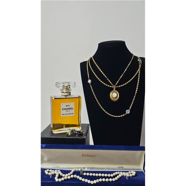 Chanel No. 5 Eau de Parfum, Costume Jewellery, Dynasty Pearl Necklace