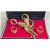 Image 6 : Regency Gold Tone Necklace and Earrings Set in Box