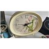 Image 5 : Lot: Lady Remington Razor, Westclox Clock, Watches, Jewellery, Decorative Boxes