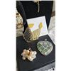 Image 3 : Jewelry Lot: Ladies' Watches, Brooches, Earrings, Pendant