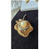 Image 5 : Jewelry Lot: Ladies' Watches, Brooches, Earrings, Pendant