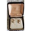 Image 1 : Siffari 14K Yellow Gold Opal Earrings, 3.24 Grams