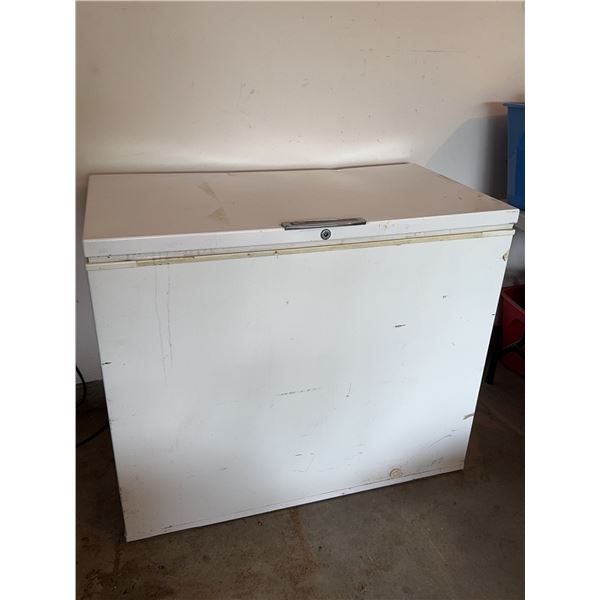 Gibson Heavy Duty Commercial Chest Freezer