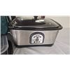 Image 3 : Bravetti Professional Slow Cooker with Carry Bag and Oval Accent Table