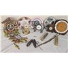 Image 1 : 5 Decorative Clocks and 3 Collector Plates