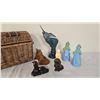 Image 2 : Ceramic Figurines with Wicker Basket