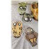 Image 3 : Figurines, Pair of Wooden Clogs, and Green Glass Vase