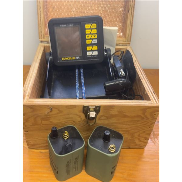 Eagle Fish I.D. II Fishfinder With Case, Manual and 6V Batteries