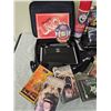 Image 2 : Lot: DVD/VHS Player, Portable DVD, Games, Headphones, Books