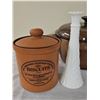 Image 4 : Kitchen and Decorative Items Lot
