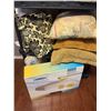 Image 4 : Decorative and Bed Pillows with THERAbutik Pillow