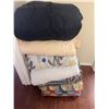 Image 1 : Comforters and Quilts Lot Queen