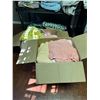 Image 2 : Linens and Towels Lot
