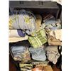 Image 5 : Linens and Towels Lot