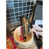 Image 5 : Pet Travel and Grooming Lot With Carrier, Bowls, Clipper Kit