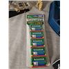 Image 3 : Lot: Board Games, Fujifilm Film, Bell, Guitar Strap, Figurines