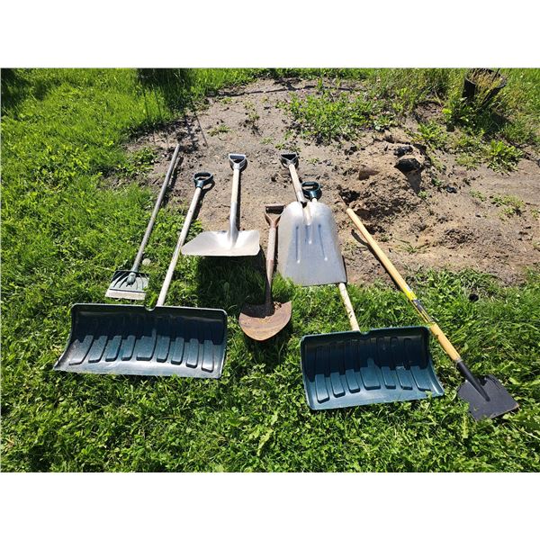 Shovels and Snow Pushers, Lot of 6