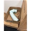 Image 3 : L1 - Group containing disposable coffee cups, lids, cutlery, etc.