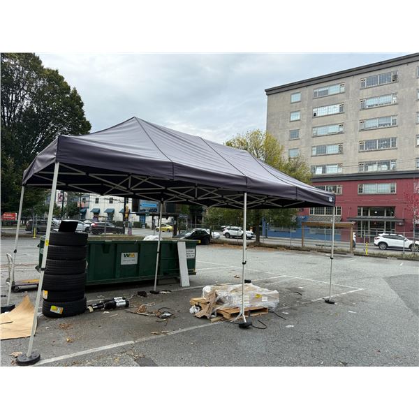L1 - 20x10x10' Canopy w/ weights