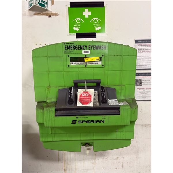 L2 - Honeywell Sperian Fendall Pure Flow 1000 Emergency Eyewash Station