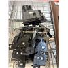 Image 4 : L2 - Group - Brand new OEM Tesla Model X Center console, latches, etc.