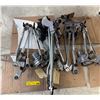 Image 1 : L2 - Group of brand new windshield wiper module assemblies