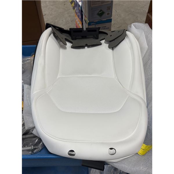 L2 - Tesla Model 3 Highland Front Right Upper Seat Cushion OEM P/N: 1964745-02-E