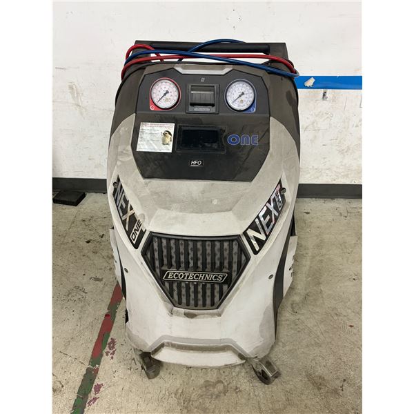 L2 - Echotechnics One "Next One" AC Recovery machine