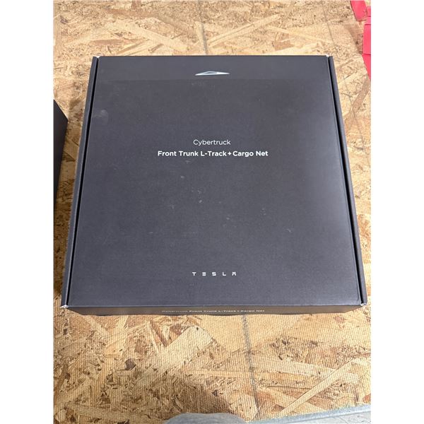 L2 - BNIB OEM Tesla Cybertruck L-Track + Cargo Net