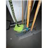Image 2 : L2 - Yardworks Workshop and Snow Tool Lot