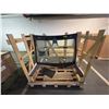 Image 1 : L2 - New Model 3 Windshield OEM P/N: 1946840-00-E