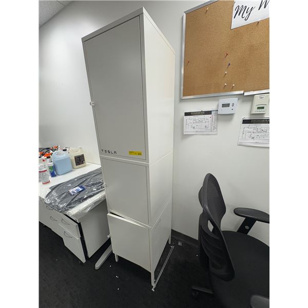 L2 - Modular White Metal Storage Lockers / Cabinet Stack