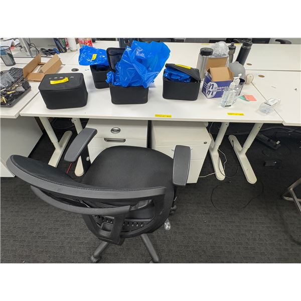 L2 - White Office Desk, Chair, 2 Filing Cabinets (contents not included)